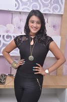 Priya Anduluri Actress Gallery